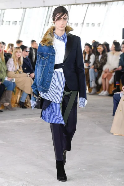 Look 27